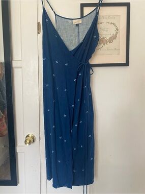 Universal Thread Dresses for Women on Sale up to 90% Off: Poshmark